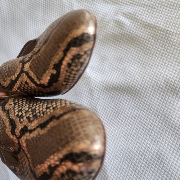 Sam Edelman Women's Snake Print Loafers - Picture 2 of 8